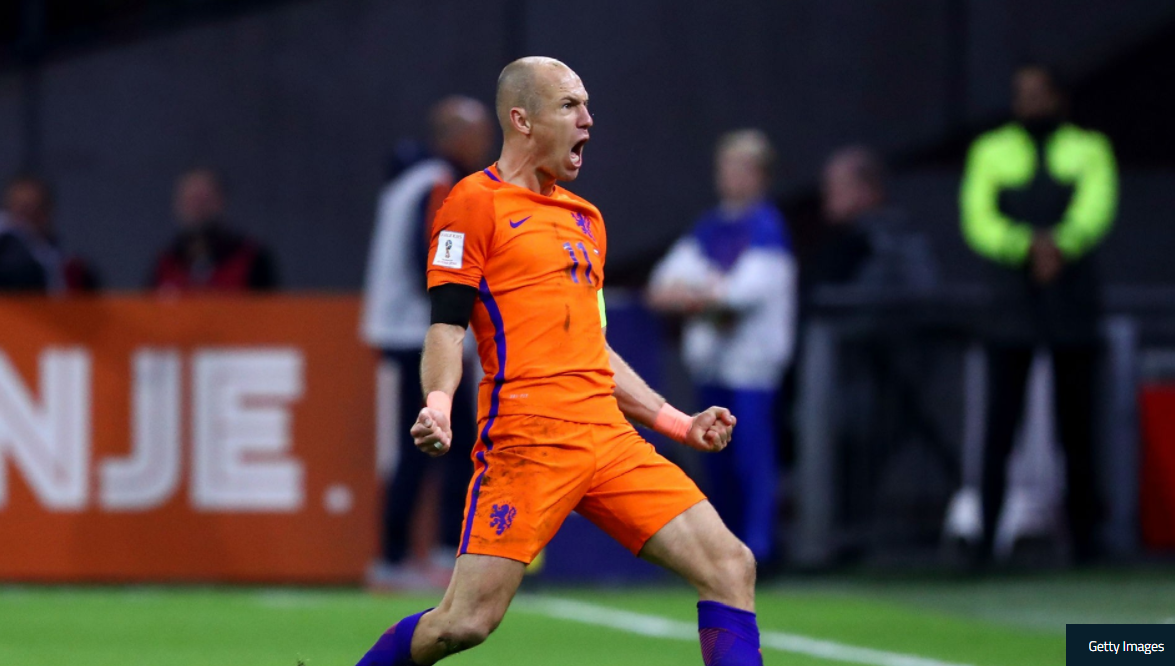 那不勒斯逆转瑞士，罗本制霸全场