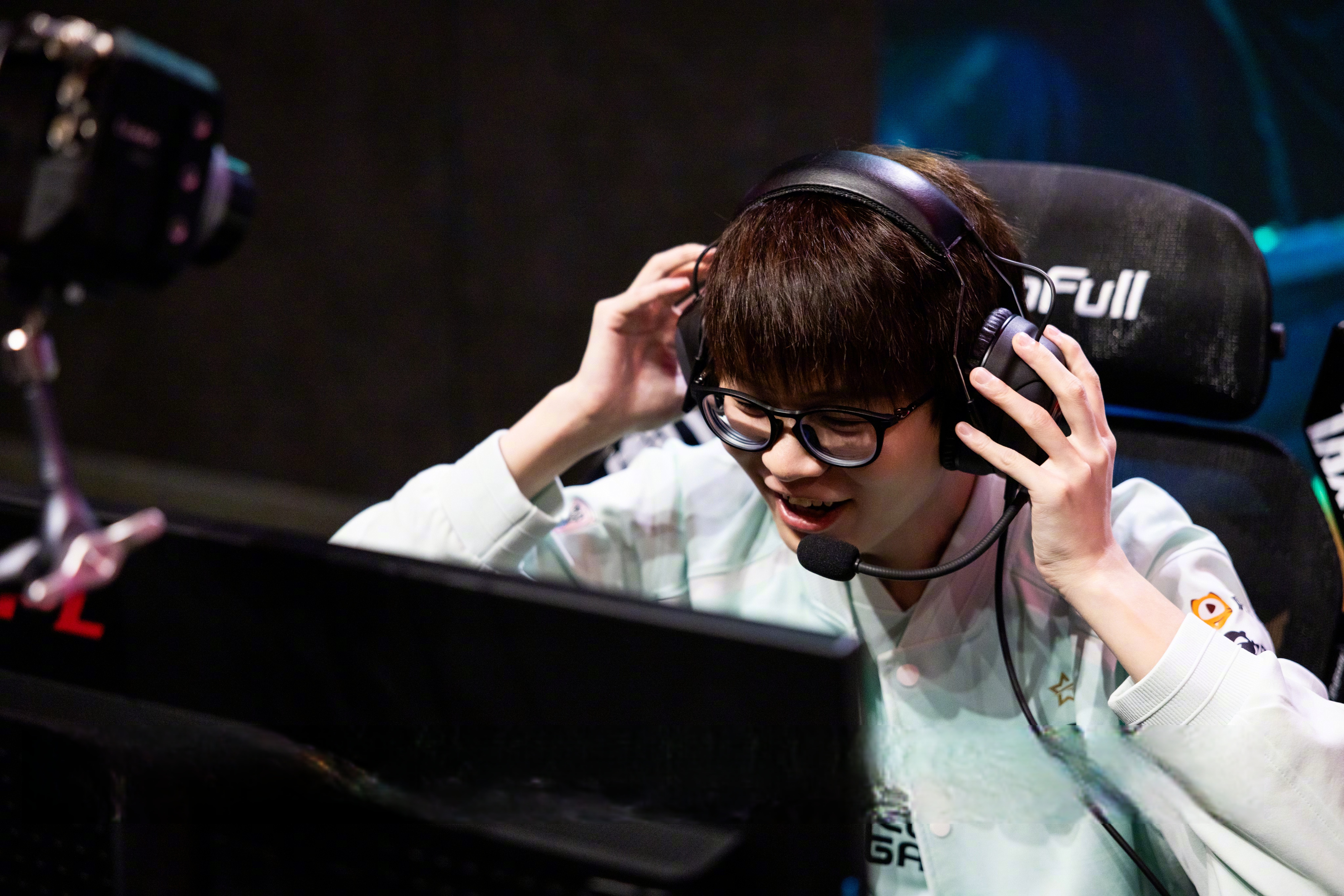 LPL赛后采访曝光，内幕引发热议