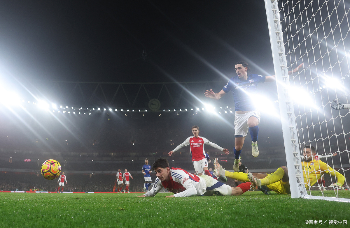 包含神仙对局！足球比赛过程堪比大片的词条