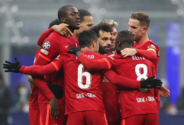 日本横扫曼联,罗德里统治全场 日本横扫曼联,罗德里统治全场